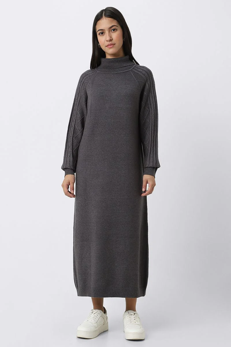 فستان نسائي طويل محبوك بياقة عالية - Image 6