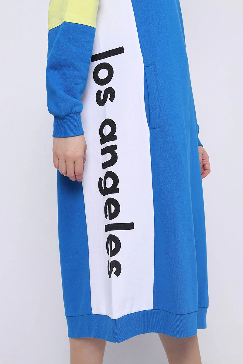 فستان هودي بطبعة جانبية - Image 10