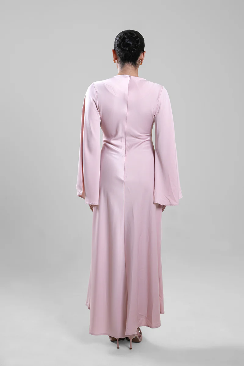 فستان طويل انسيابي بأكمام واسعة - Image 3