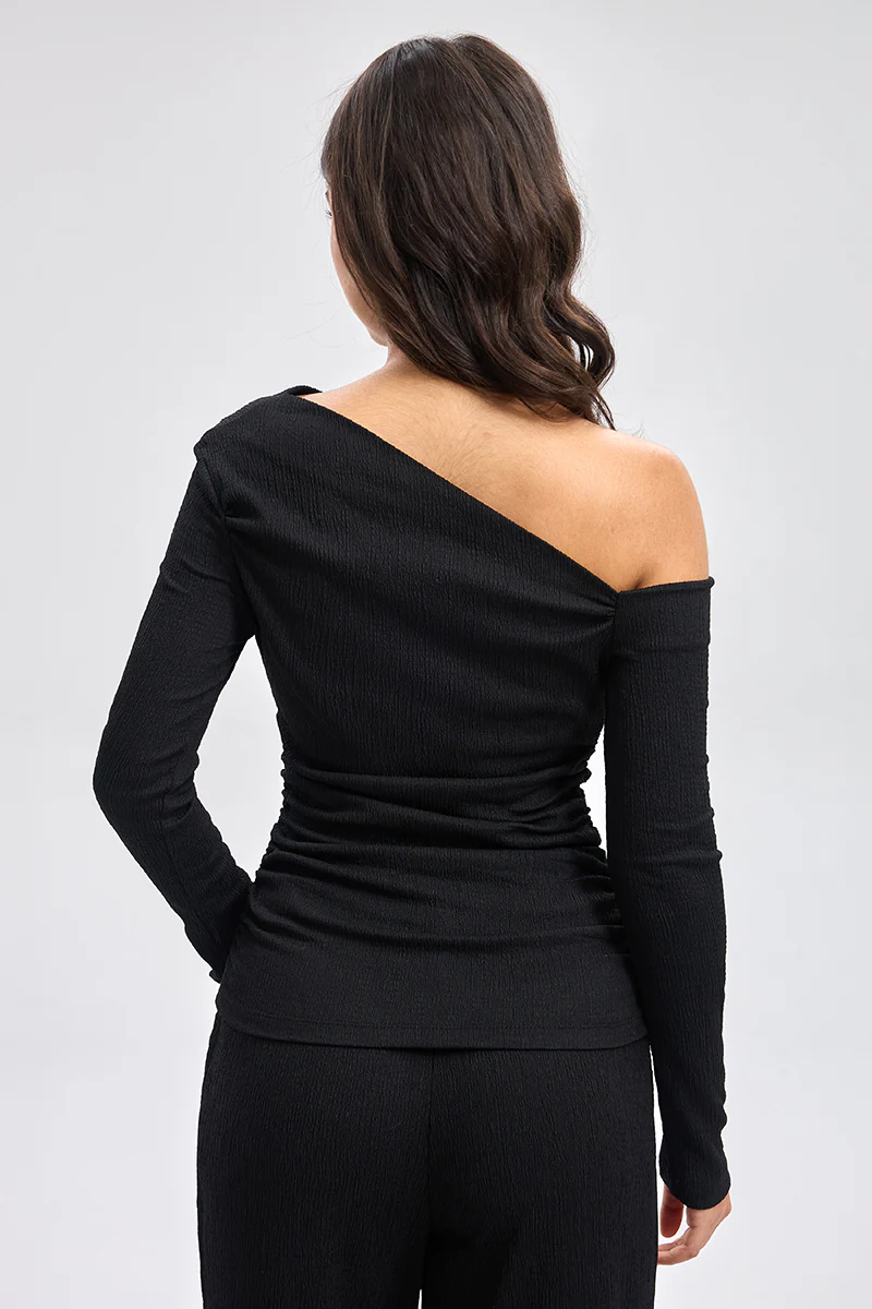 بلوزة كتف واحد بأكمام طويلة - Image 3