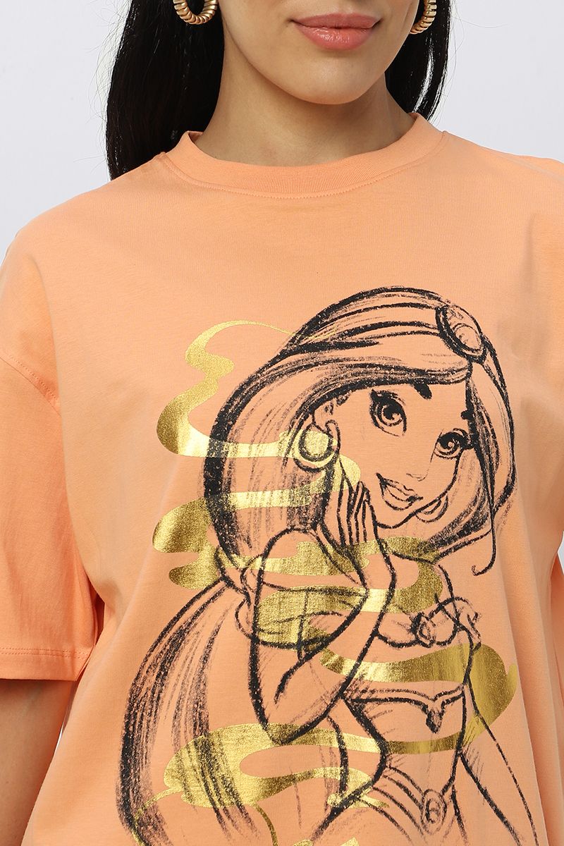 تيشيرت نسائي فضفاض بطبعة أمامية - Image 3