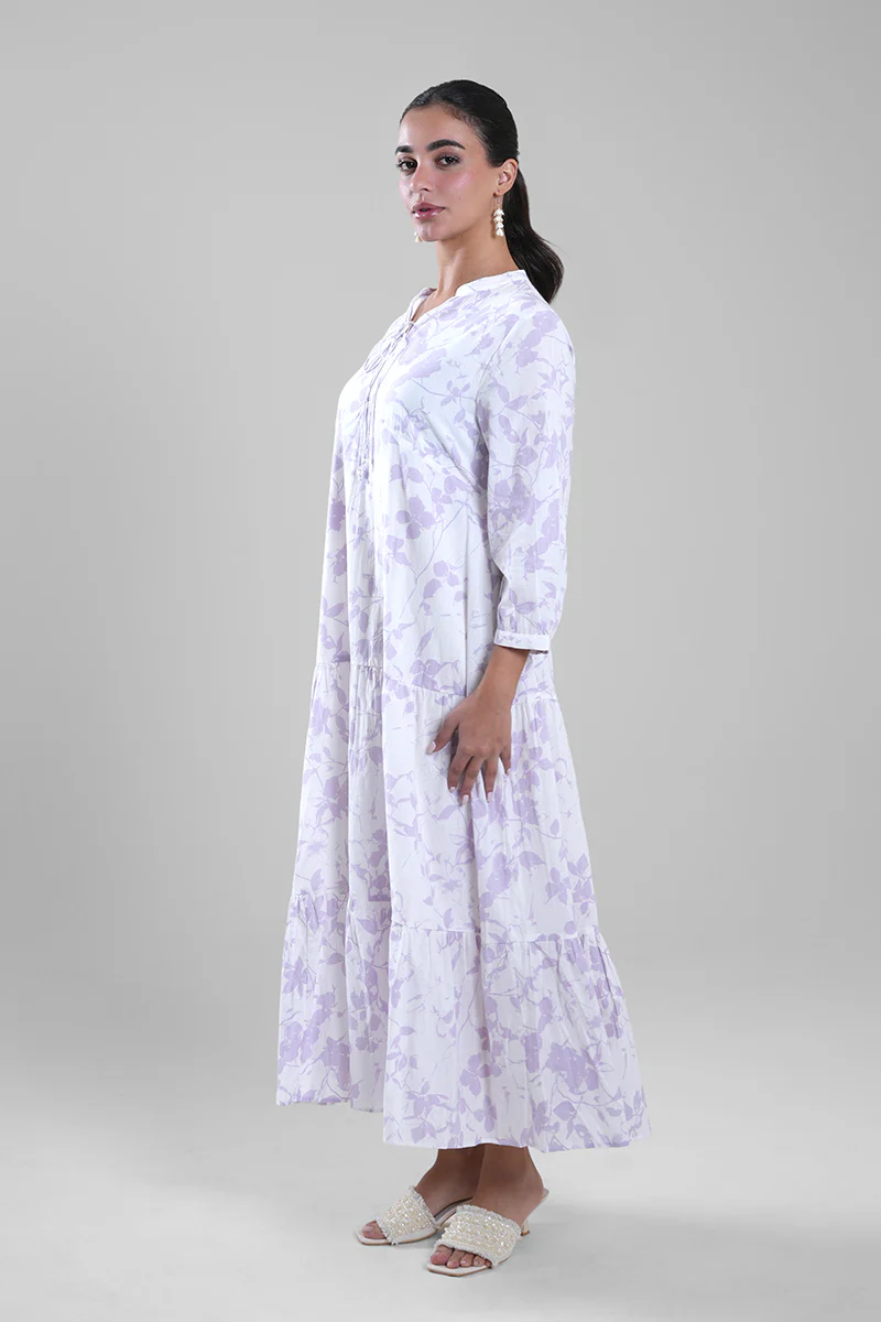 جلابية نسائية بطبعة ورباط عند الياقة - Image 6