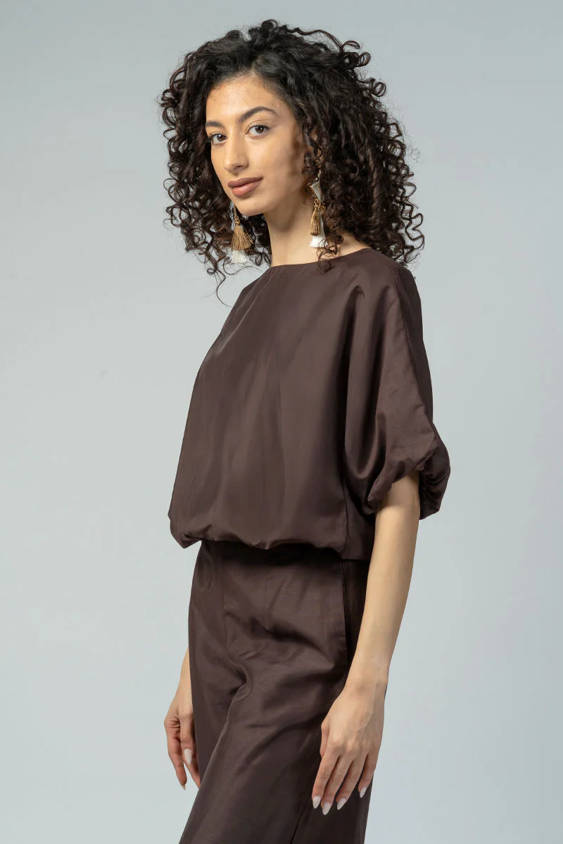 بلوزة نسائية بقصة مريحة وحافة مطاطية - Image 6