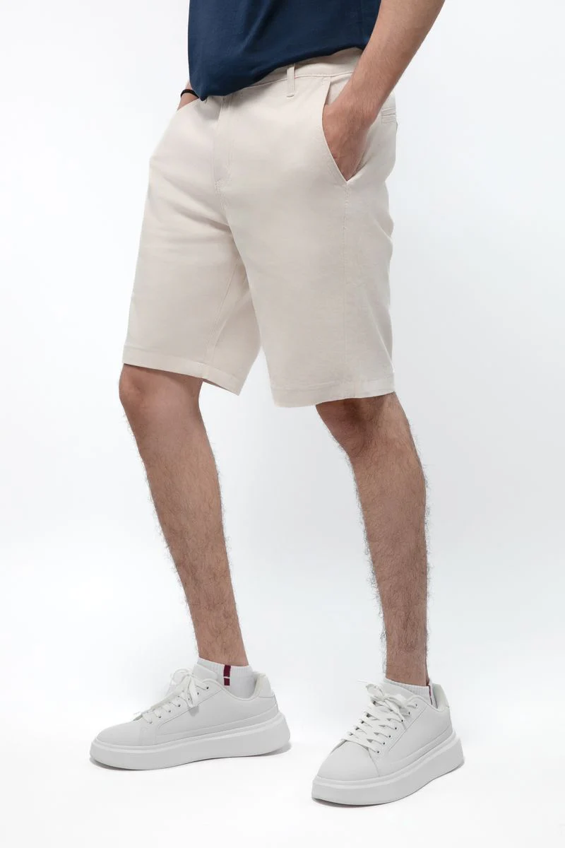 شورت رجالي بيسك بلون موحد - Image 2