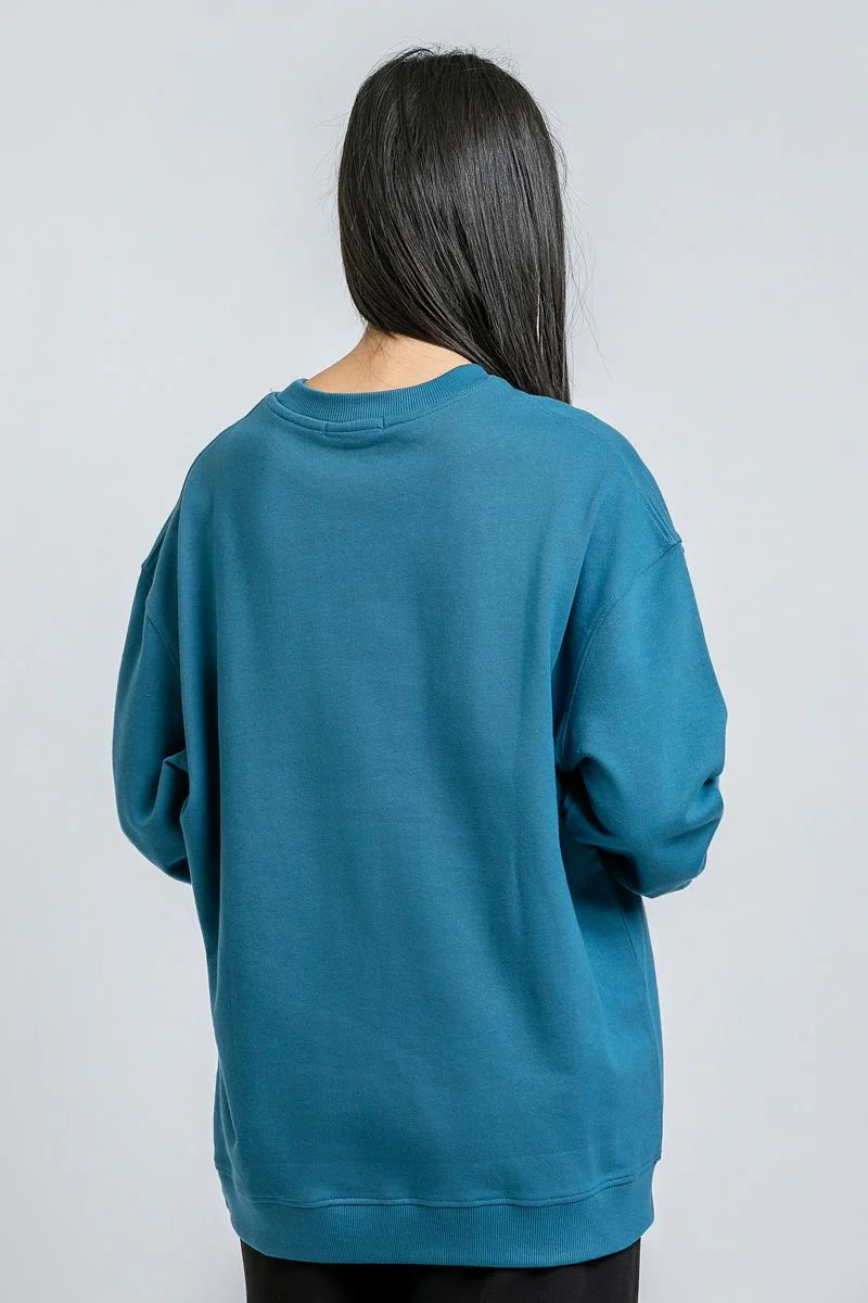 سويت شيرت للجنسين بطبعة شعار أمامية - Image 3